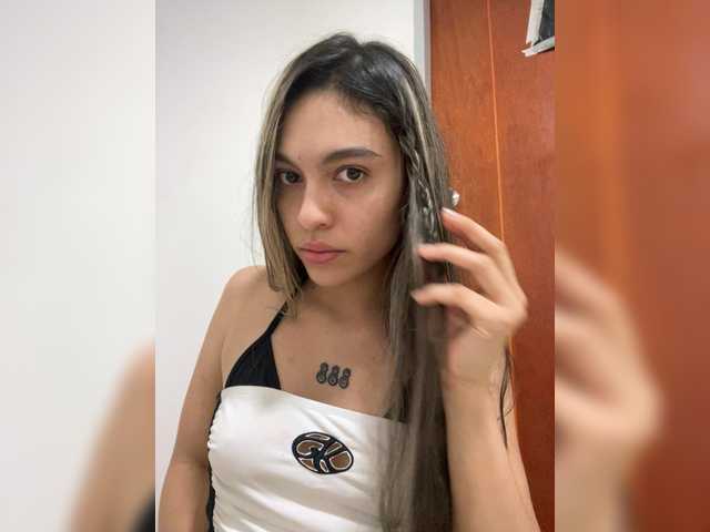 KittySweet live cam on BongaCams