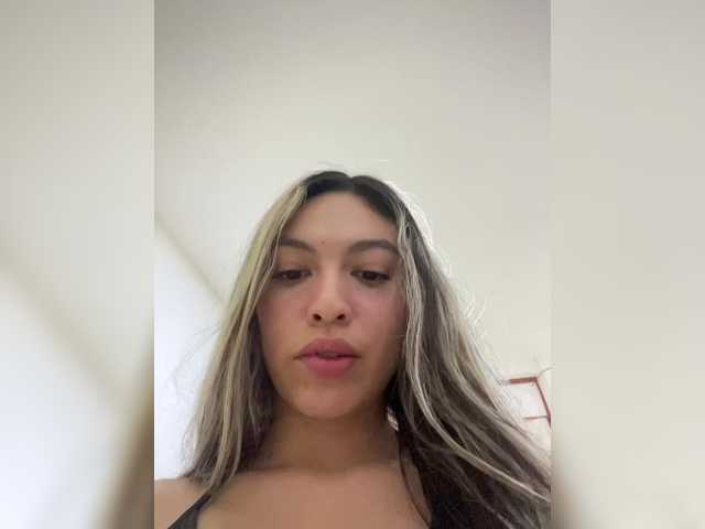 KittySweet live cam on BongaCams