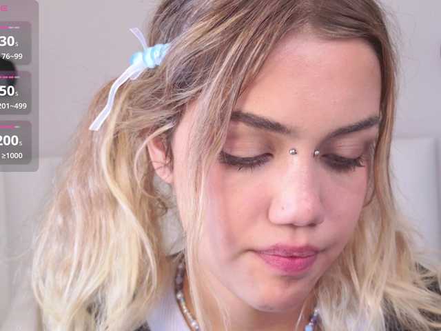 MireyaStone live cam on BongaCams