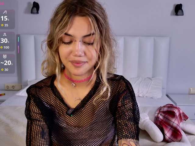 MireyaStone live cam on BongaCams