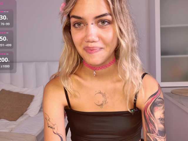 MireyaStone live cam on BongaCams