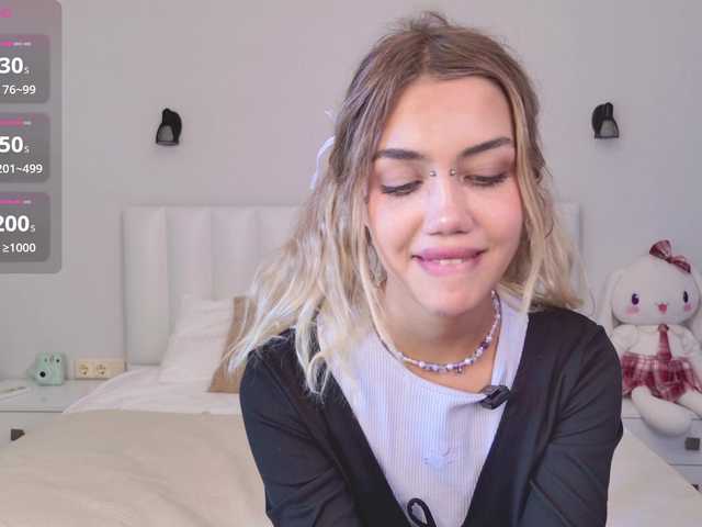 MireyaStone live cam on BongaCams
