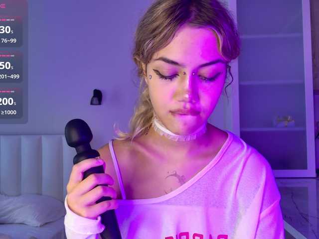 MireyaStone live cam on BongaCams