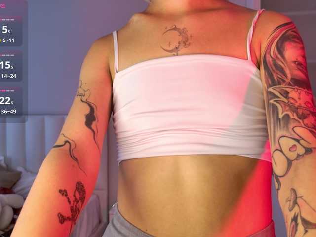 MireyaStone live cam on BongaCams