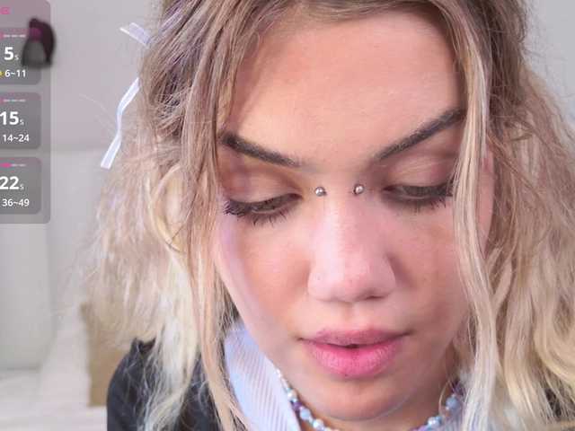 MireyaStone live cam on BongaCams