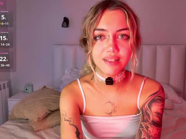 MireyaStone live cam on BongaCams