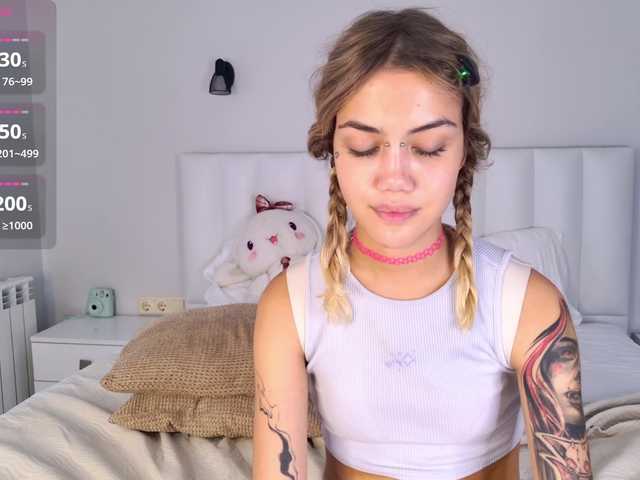MireyaStone live cam preview