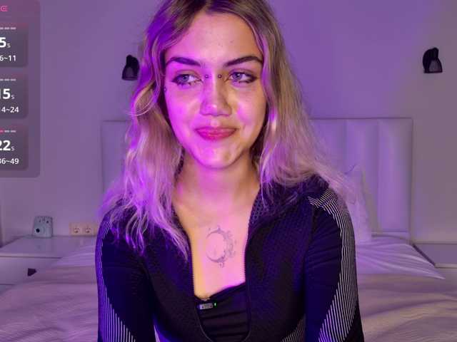 MireyaStone live cam on BongaCams