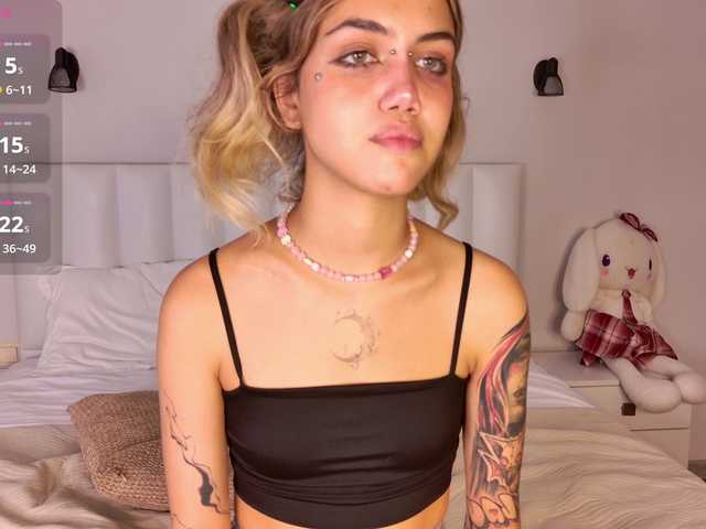 MireyaStone live cam on BongaCams