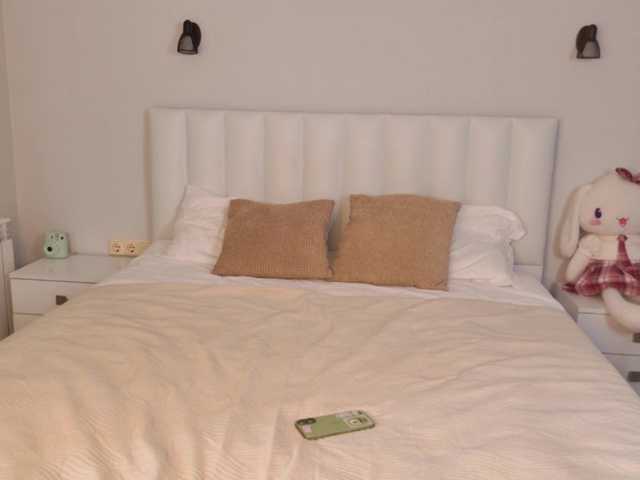MireyaStone live cam on BongaCams