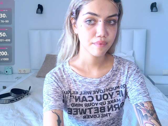 MireyaStone live cam on BongaCams