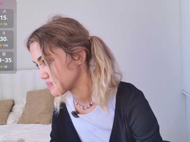 MireyaStone live cam on BongaCams