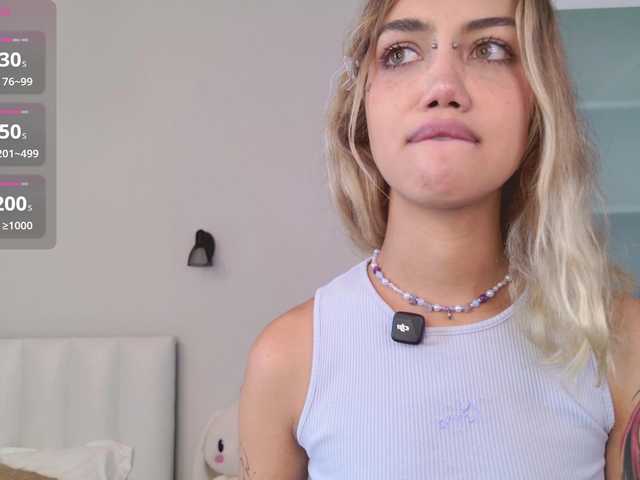 MireyaStone live cam on BongaCams