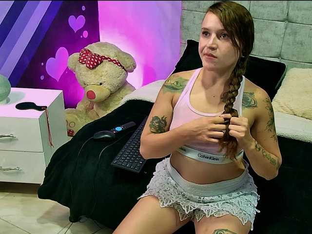 Doll-Thalia live cam on BongaCams