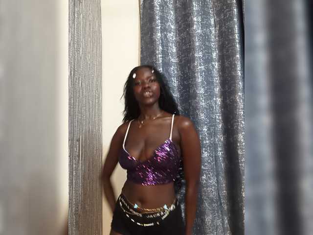 Keysha-117 live cam on BongaCams