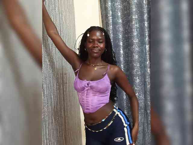 Keysha-117 webcam