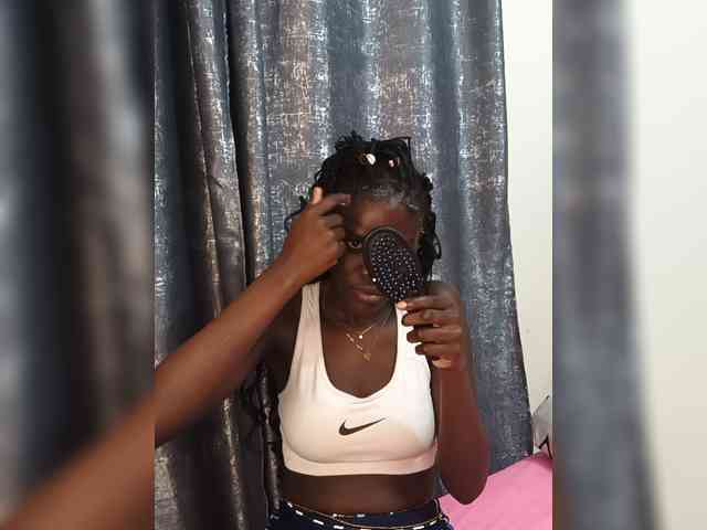 Keysha-117 webcam