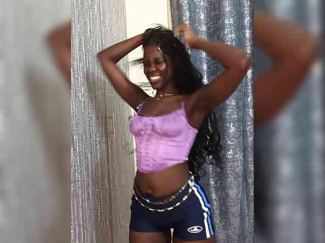 Keysha-117 webcam