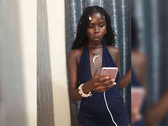 Keysha-117 webcam