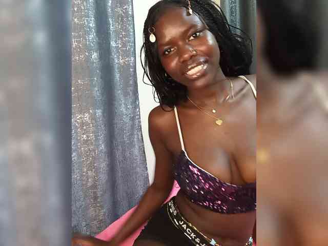 Keysha-117 webcam