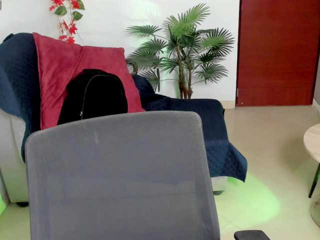 Alexa-Davis live cam preview
