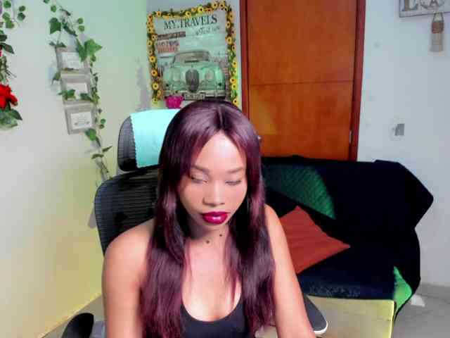 Alexa-Davis webcam