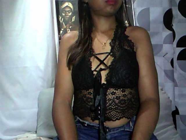 HotGirlsX live cam preview
