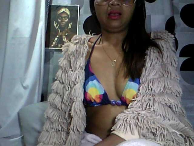 HotGirlsX live cam preview