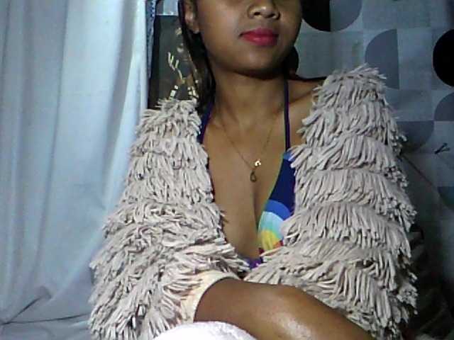 HotGirlsX live cam preview