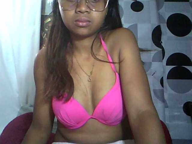 HotGirlsX live cam preview