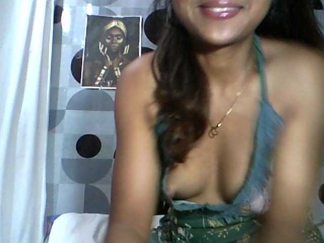 HotGirlsX live cam on BongaCams