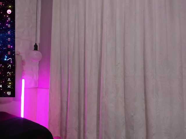 alma-alvaress live cam on BongaCams