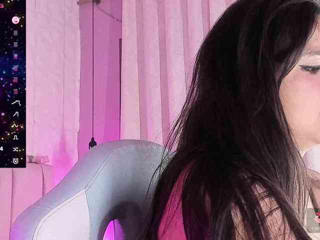 alma-alvaress Live Webcam on BongaCams