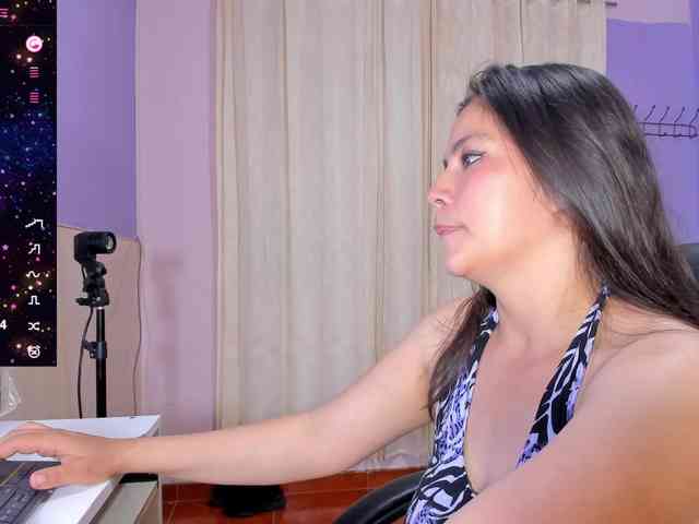 Alma-alvaress - Girl 