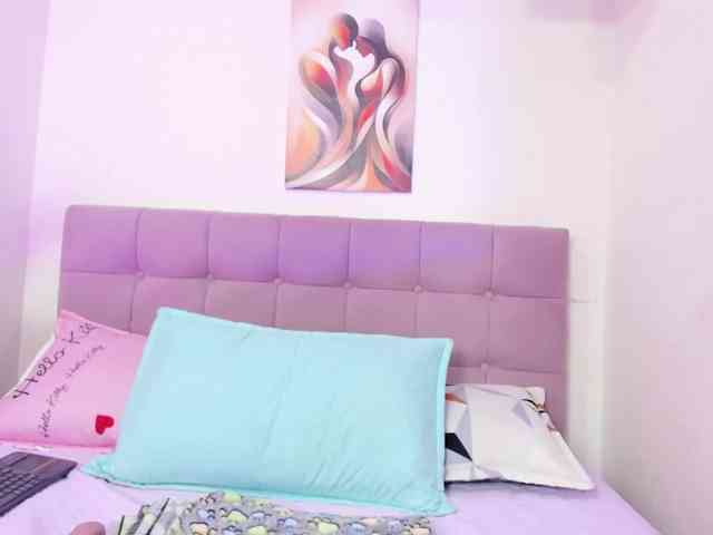 Loana-wish webcam