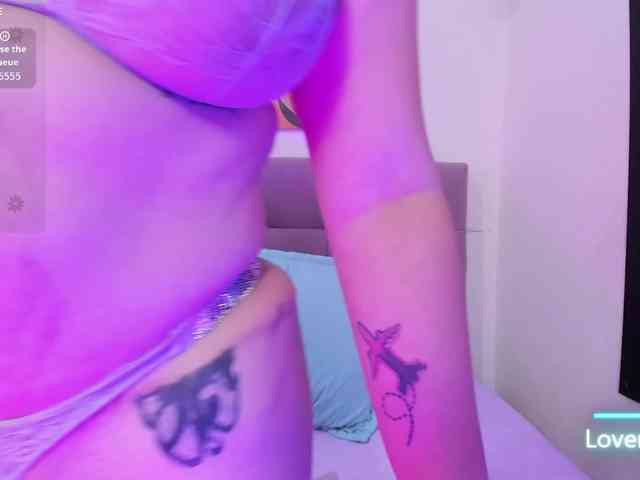 Loana-wish webcam