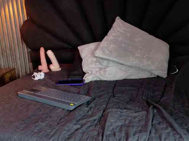 Violetrosee webcam