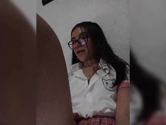 silentgirl live cam on BongaCams