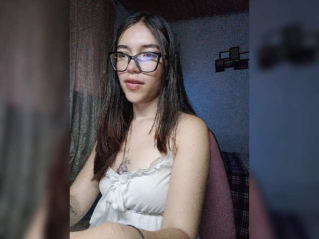 silentgirl live cam on BongaCams