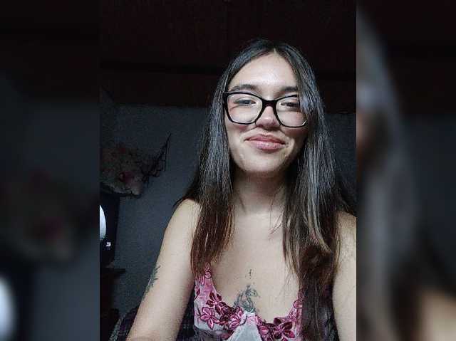 silentgirl live cam on BongaCams