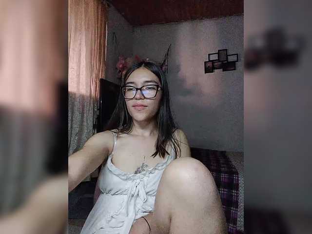 silentgirl live cam on BongaCams
