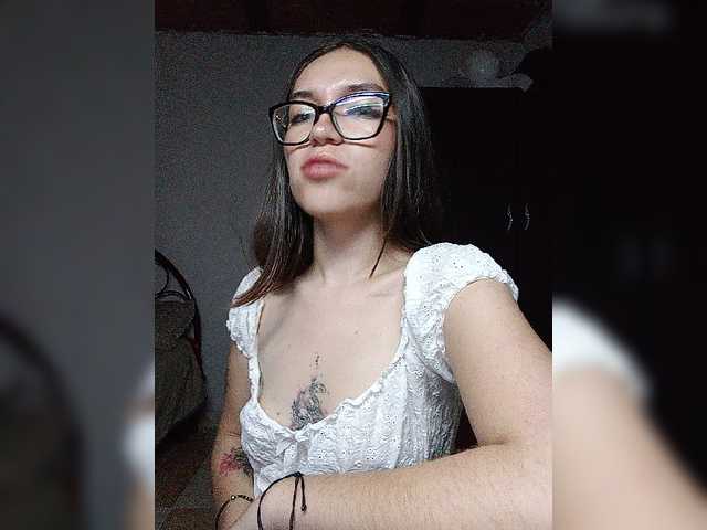silentgirl live cam on BongaCams