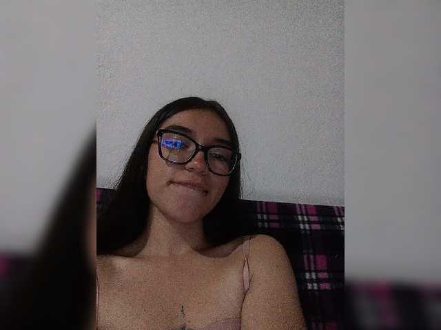 silentgirl live cam on BongaCams