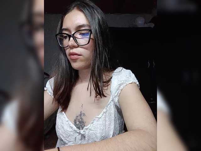 silentgirl live cam on BongaCams