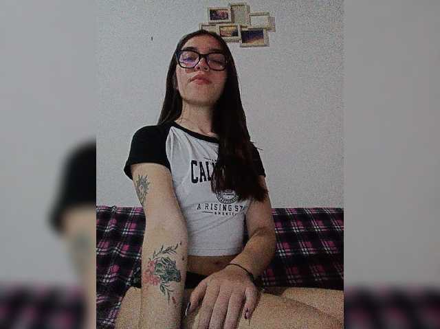 silentgirl live cam on BongaCams
