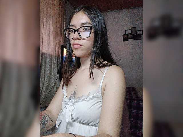 silentgirl live cam on BongaCams