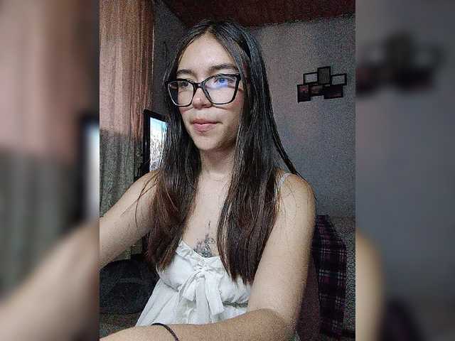 silentgirl live cam on BongaCams