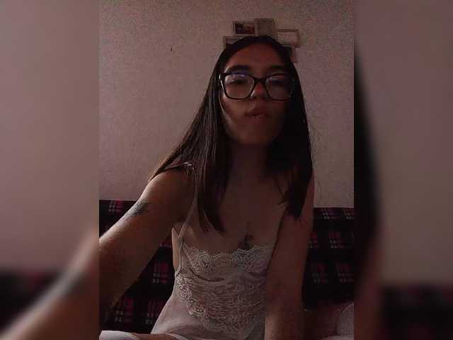 silentgirl live cam on BongaCams