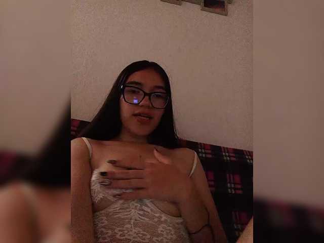 silentgirl live cam on BongaCams