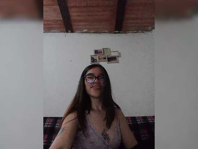 silentgirl live cam on BongaCams